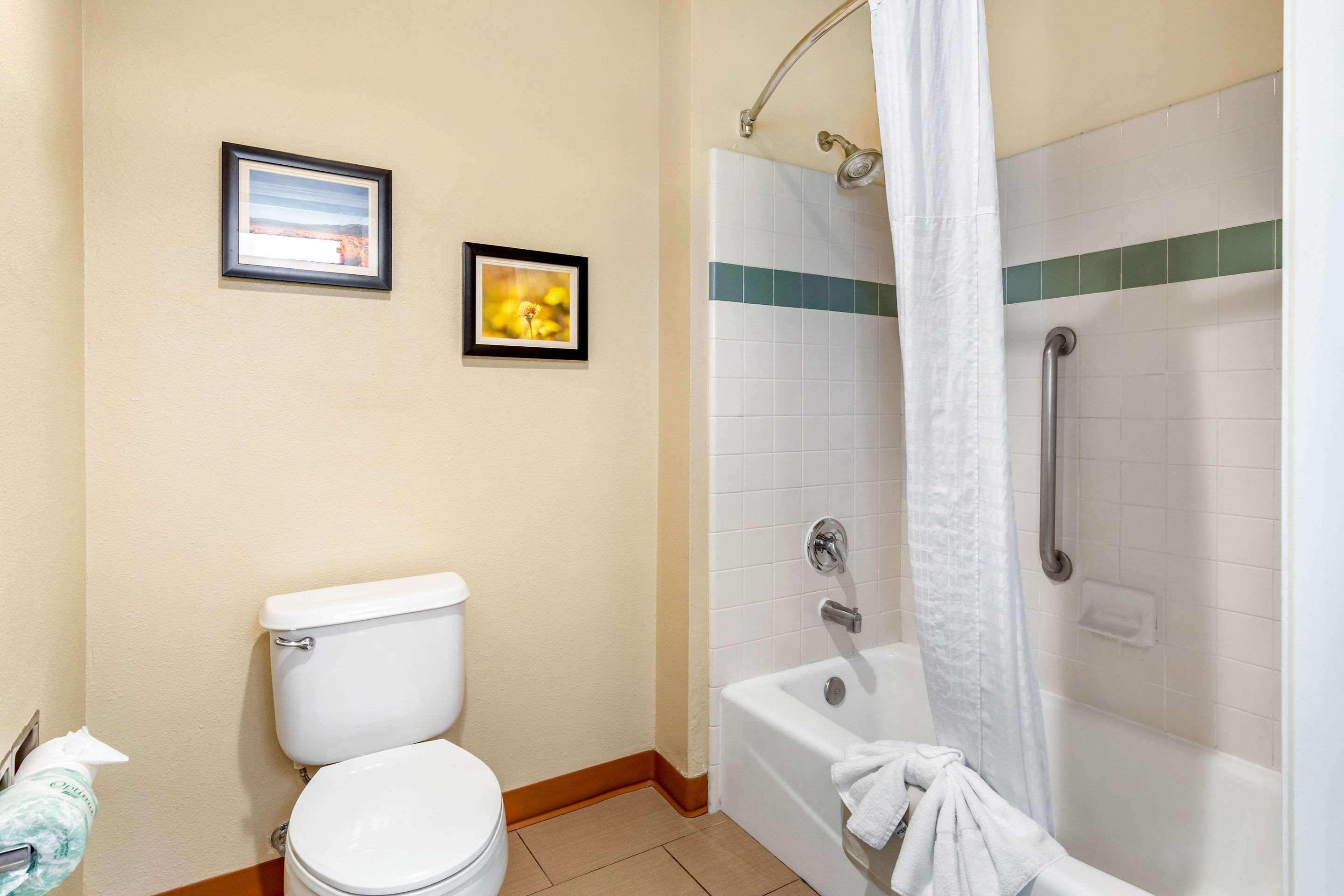 Comfort & Antelope Valley 3* Lancaster