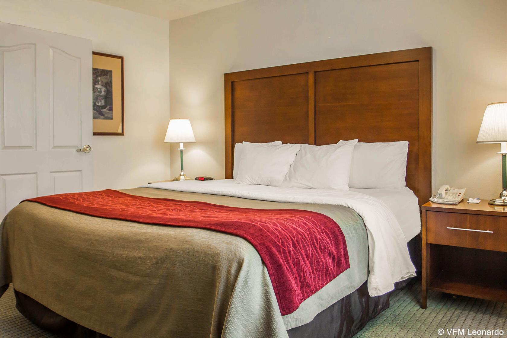 Hotel Comfort & Antelope Valley