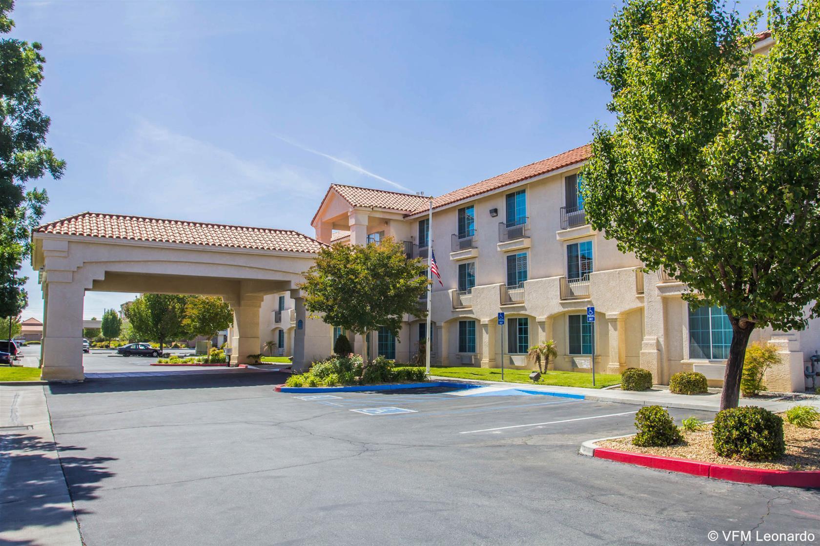 Comfort & Antelope Valley 3*