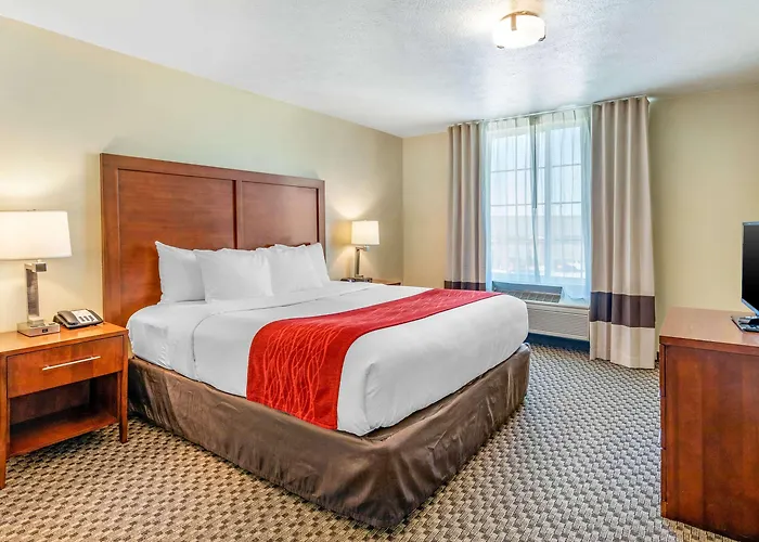 Comfort Inn & Suites Lancaster Antelope Valley