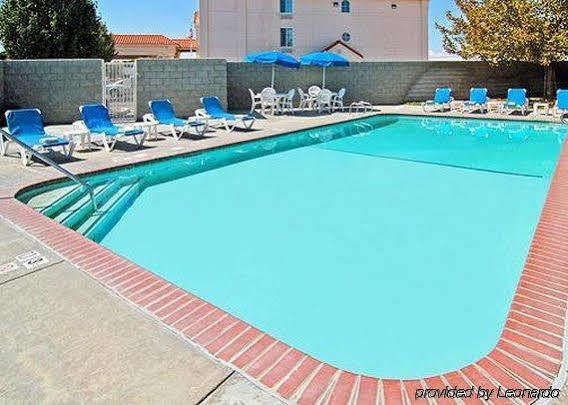 Hotel Comfort & Antelope Valley 3*