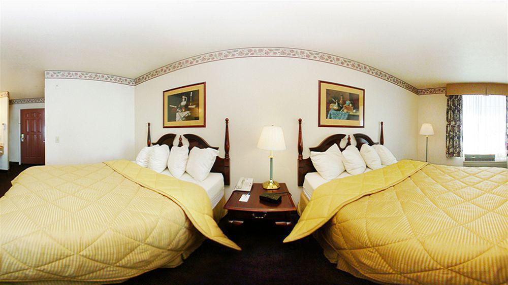 Comfort & Antelope Valley Hotel